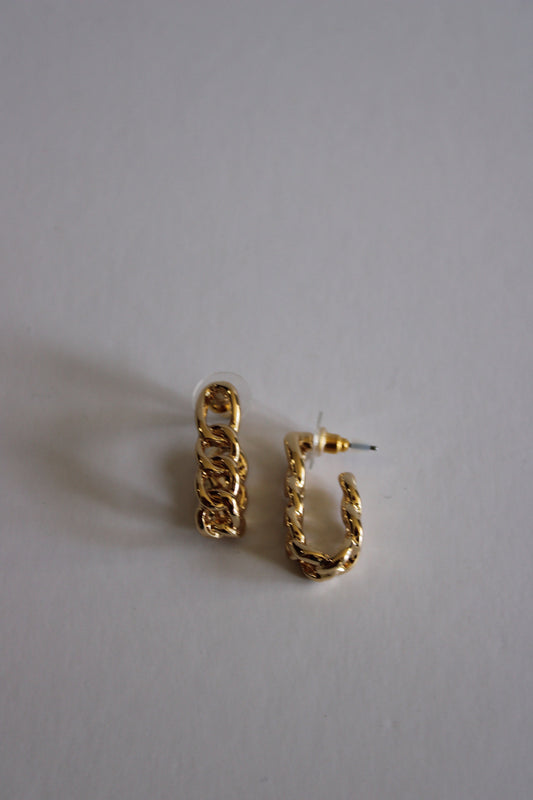 chain style earings gold
