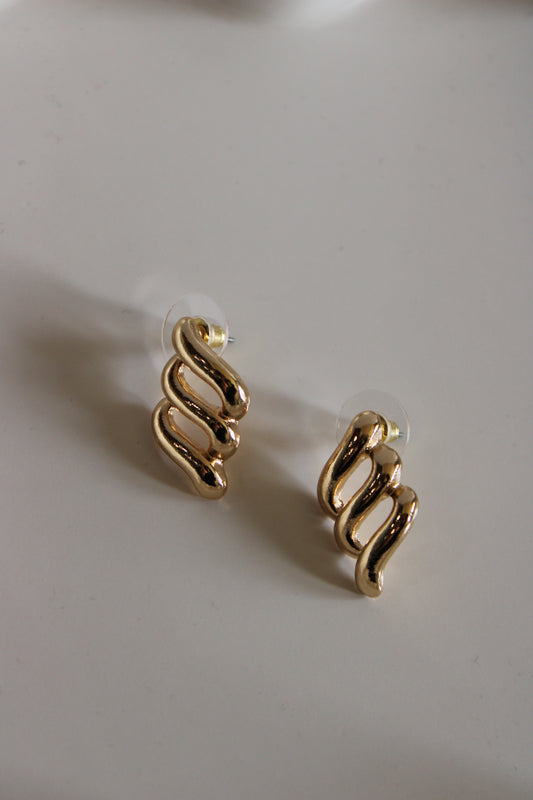 medium gold earings